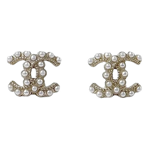 Chanel CC earrings