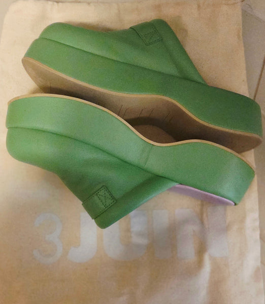 3JUIN platform clogs