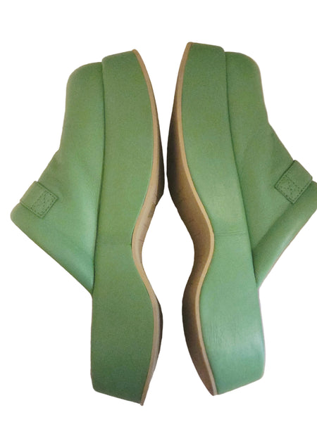 3JUIN platform clogs